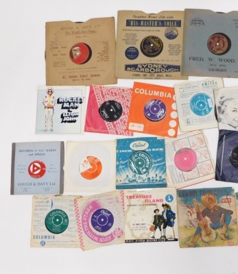 A quantity of 45rpm records, to include The Beatles Ticket to Ride, Anthony Newley Strawberry Fair, Elton John Rocket Man, records by Bobby Darren, Max Bygraves, etc. - 2