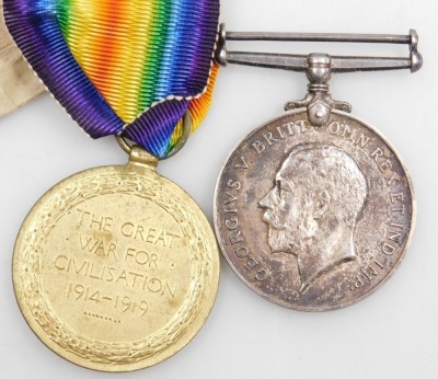 WWI medal pair, comprising 1914-18 British War medal and Victory medal, inscribed to 31538 Pte. F J Wetton, Yorkshire and Lancashire Rgt., with original issue box. - 2