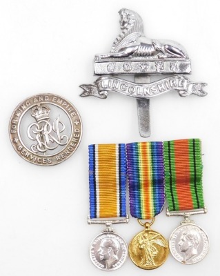 WWI and WWII associated medal groups, comprising 1914-18 British War medal and Victory medal, inscribed to 4468 Pte. J Willoughby, Lincolnshire Rgt., and WWII Defence medal, inscribed to 4468 Pte. J Willoughby, Lincolnshire Rgt., with miniature group, (so - 6