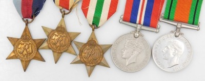 WWI and WWII associated medal groups, comprising 1914-18 British War medal and Victory medal, inscribed to 4468 Pte. J Willoughby, Lincolnshire Rgt., and WWII Defence medal, inscribed to 4468 Pte. J Willoughby, Lincolnshire Rgt., with miniature group, (so - 8