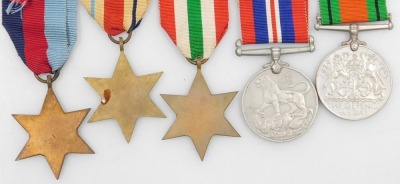 WWI and WWII associated medal groups, comprising 1914-18 British War medal and Victory medal, inscribed to 4468 Pte. J Willoughby, Lincolnshire Rgt., and WWII Defence medal, inscribed to 4468 Pte. J Willoughby, Lincolnshire Rgt., with miniature group, (so - 9