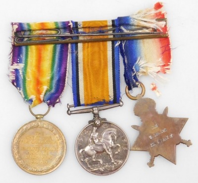 A WWI medal trio, comprising 1914-18 British War medal, 1914-15 Cross and Victory medal, inscribed to Cpl. S Ogilvie, 4th SAH and 5th Infantry. - 2