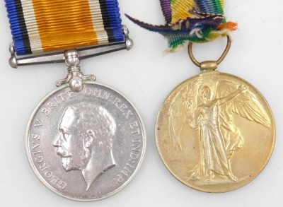 A collective lot of WWI medals, including BWM inscribed Cpl. SG Brazell, RAF, a medal pair inscribed K43616 FR Brookes, Stoker, Royal Navy, a medal pair inscribed 110104 Gnr. JE Gorst, Royal Artillery and an unnamed Victory medal. - 5