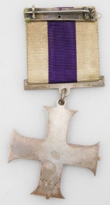 A WWII Military Cross medal group, comprising Military Cross, dated 1944, 1939-45 British War medal, Defence medal, France and Germany Star and 1939-45 Star, all unnamed, (Military Cross with original Morocco leather case). - 5