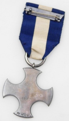 A George VI Distinguished Service Cross, dated 1945 verso, as presented to Lieutenant Commander Eric Oliver Savery, RNVR, with facsimile citations from the London Gazette 27th March 1945 and 14th August 1945 mentioned in despatches, in fitted case for Gar - 3