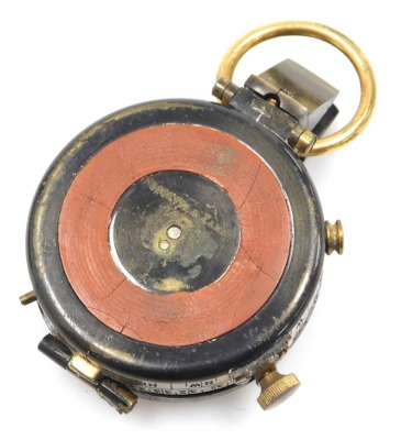 A WW1 brass military compass by Negretti & Zambra, the inner lid hand inscribed Smyth Hitchin, in leather pouch case. - 3