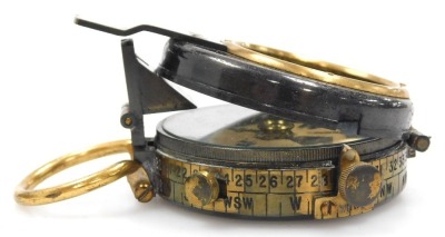 A WW1 brass military compass by Negretti & Zambra, the inner lid hand inscribed Smyth Hitchin, in leather pouch case. - 4