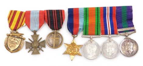 A WWII medal group, comprising 1939-45 British War medal, 1939-45 Star, Defence medal and George VI General Service medal with Palestine 1945-48 clasp, French Resistance medal, French 1939-45 Croix de Guerre, and a Dunkirk Veterans medal.