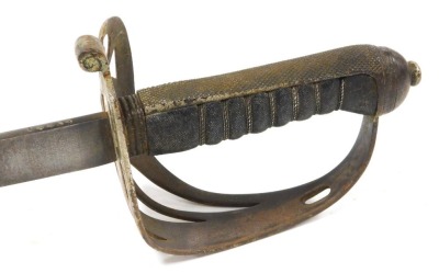 A George V British Army officers sword for the Durham Light Infantry, by J R Gaunt and Son Ltd of London, etched blade 82cm, inscribed J R Gaunt and Son Ltd, late Edward Thurkle, London and Birmingham, with basket guard, with Durham Light Infantry insigni - 3