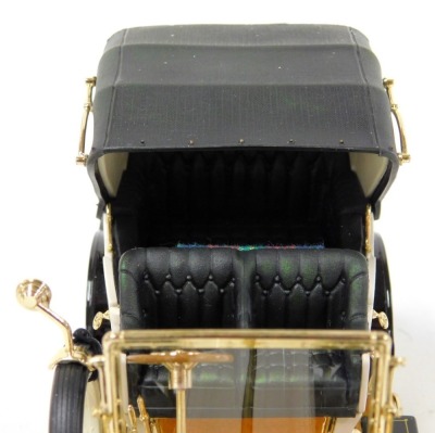 A Franklin Mint diecast model of a 1912 Packard Victoria, with details of the engine compartment and driving compartment layouts, boxed, with certificate. - 4