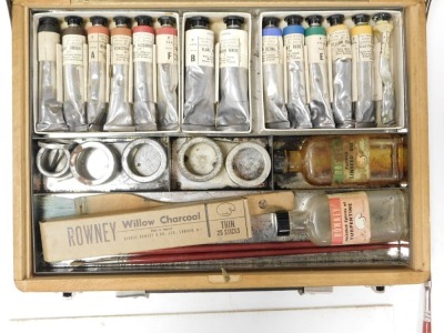 A Rowney oil colour sketch box, containing paints and brushes, boxed. - 2