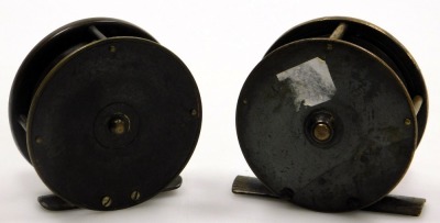 Two Victorian spinning fishing reels, one stamped Carter and Co London, 7.5cm diameter. - 2