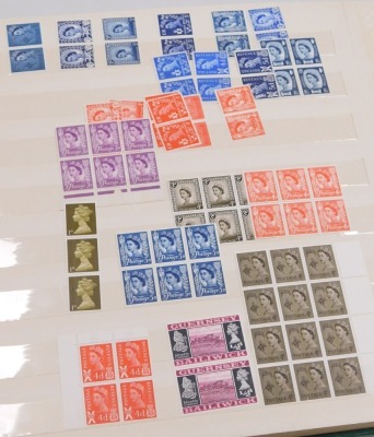 Philately. V-EII, definitives and commemoratives, mint and used, some blocks, together with Empire and Commonwealth stamps, in seven albums and loose. - 4