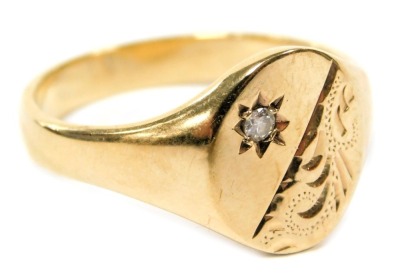 A gentleman's gold and diamond set signet ring, size Z, hallmarks worn, 6.6g.