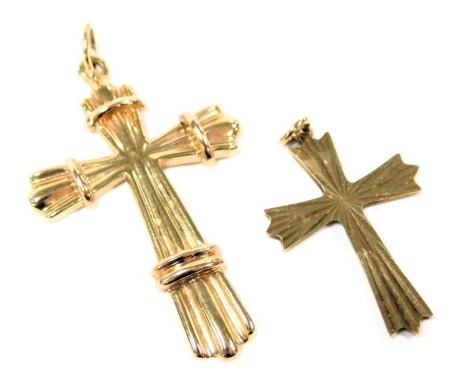 Two 9ct gold pendant crosses, 6.2g.