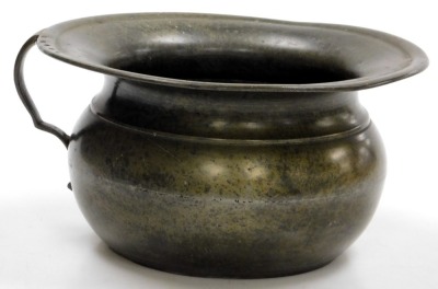 A 19thC pewter chamber pot, bears touch marks, 25.5cm wide. - 2