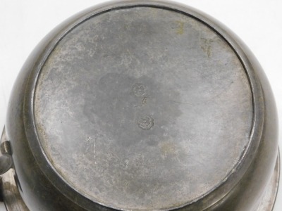 A 19thC pewter chamber pot, bears touch marks, 25.5cm wide. - 4