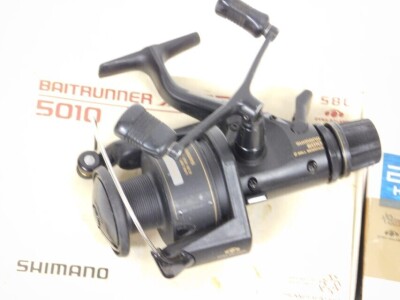 Four Shimano Baitrunner reels and a Shimano Exage 3000 reel, etc. (1 box) - 2