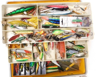 A large collection of Predator fishing lures, including jointed pike plugs, poppers, spinners, etc., all contained in a cantilever box. - 3