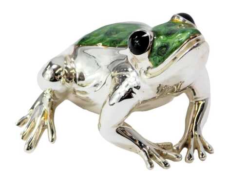 A silver and enamel figure modelled as a frog, stamped Italy 925, 5cm high.