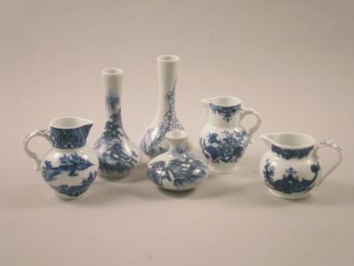 Six items of Chinese porcelain
