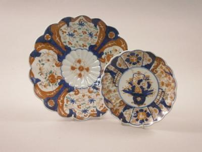 Two Japanese Imari dishes