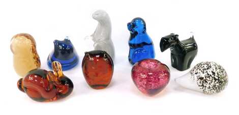 A group of Wedgwood and other glass paperweights modelled as animals, to include owl, otter, hedgehog, rabbit, etc. (9)