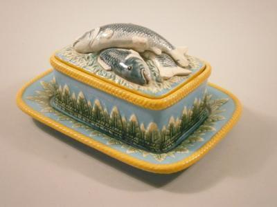 A Minton type Majolica sardine dish