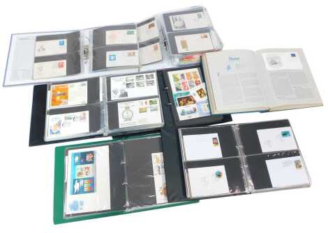 First day covers, including India, US States of the Union, Europe and the world in seven lever arch files and albums.