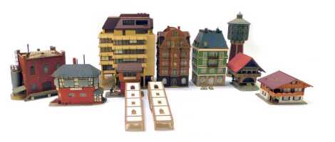 Kibri and Vollmer HO gauge buildings, including Vollmer Public Archives, Kibri Alexander Modern High Rise, Vollmer Bank House, etc. (2 boxes)