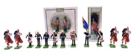 A group of Britains lead soldiers, some boxed, to include Coldstream Guards band, French horn and tenor horn 8309, Royal Marine bandman, Black Watch ceremonial pipers, etc. (1 tray)