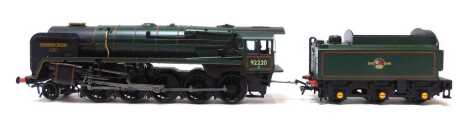 A Bachmann Branchline OO gauge 9F standard Evening Star locomotive, 92220 2-10-0, 32-850, in BR green livery, L-C BR1 G tender, boxed.