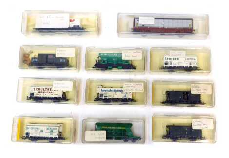 Trix HO gauge rolling stock, to include a BP tanker, Persil wagon, Keis wagon, Lederer wagon, etc. (1 tray)