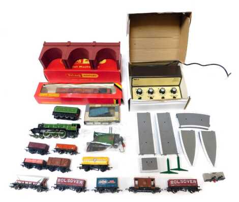 Hornby and other OO gauge locomotives, rolling stock and scenics, including a Gaugemaster model DS twin track controller, a Tri-ang Hornby 4472 Flying Scotsman in LNER green, a Hornby R413 operating LMS rail coach, operating mail coach, etc. (2 trays)