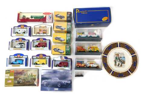 Toys and collectables, including a Hasegawa model kit M3A1 half track, an American Mint diecast metal Ford pickup truck, Atlas Editions boxed sports cars including Jaguar E Type, Aston Martin DB5, etc. (2 trays)