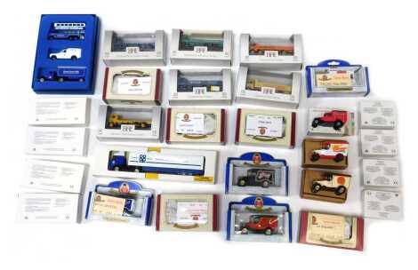 Oxford diecast and EFE Exclusive First Editions by Gilbow boxed diecast, including EFE 12004 Ketton cement tipper eight wheel, Oxford diecast Soda Crystals Ford van, Lledo Pro Motors, Co-op Milk articulated lorry, etc. (a quantity)