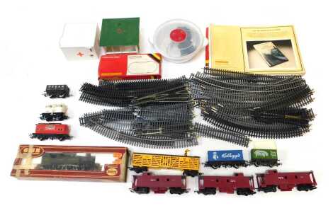 OO gauge locomotive, rolling stock and accessories, including an Airfix GMR Great Model Railways GWR 6100 class locomotive 2-6-2T, rolling stock including a Texaco tanker wagon, track, Hornby Railways R902 circuit control manual, etc. (1 box)