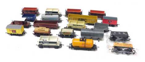 Lima, Hornby and other OO gauge rolling stock, including BP Chemicals tanker, East Valley Scrap Company seven plank wagon, Shell tanker, etc. (1 tray)