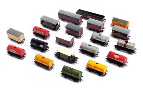 Hornby Dublo rolling stock, including Power Petrol tanker, Mobil tanker, Esso Royal Daylight paraffin, Shell tanker, cattle wagons, etc. (1 tray)