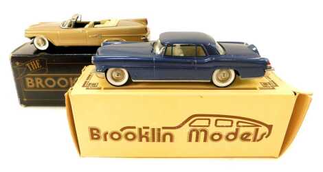 A Brooklyn Collection diecast vehicle of a Chrysler 300 E 1959 convertible, together with a Lincoln Continental 1956 Mk II Coupe, boxed. (2)