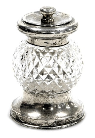 An Edward VII silver and cut glass pepper mill, Birmingham 1906.