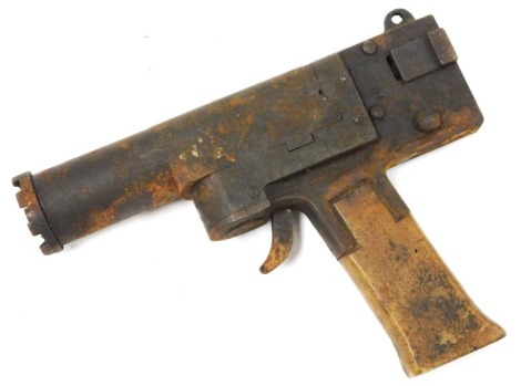 A Cash captive bolt pistol, probably Accles & Shelboke. (AF)