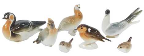 A group of Lomonosov porcelain birds, the largest 15cm high.(7)