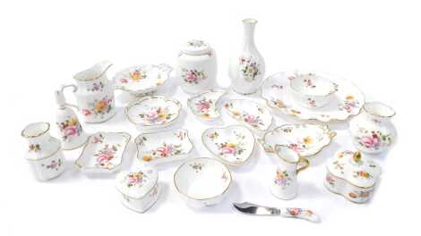 A group of Royal Crown Derby Derby Posies porcelain, to include a jar and cover, 11.5cm high, jug, 10cm high, trinket box and cover, various trinket dishes, etc. (1 tray)