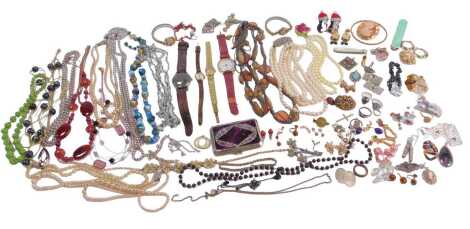 Various costume jewellery, comprising faux pearl necklaces, drop earrings, studs, penguin earrings, etc. (a quantity)