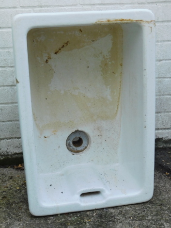 A Belfast sink, 61cm x 41cm.