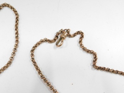 A 19thC agate set watch key, in yellow metal frame border, unmarked, 5cm high, on rose gold coloured gold plated chain with clip and hook, 128cm long overall, 38.4g all in. - 3