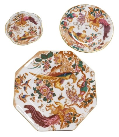 Royal Crown Derby Old Avesbury pattern wares, comprising octagonal plate, side plates, and dish. (3)