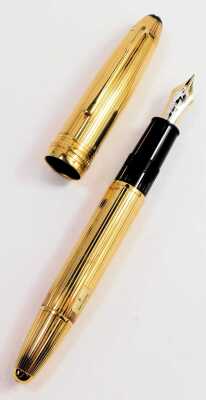 A Montblanc Meisterstuck 146 Solitaire gold plated fountain pen, 18ct nib, not inked, boxed. - 2