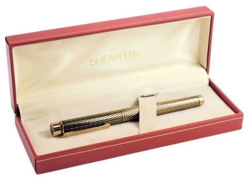 A Sheaffar Targa 683 fountain pen, with 14ct nib, boxed.